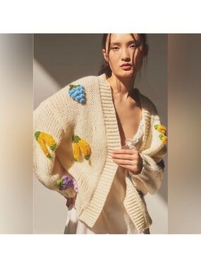 Duchamp Anthropologie Fruit Icon Grape Banana Knit Cardigan Sweater White OSFM